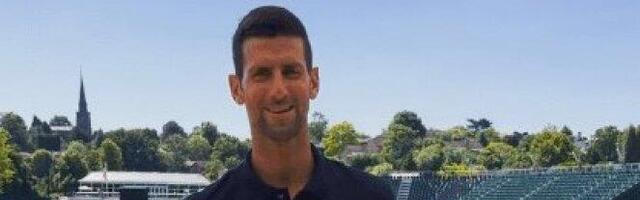 DOLAZIIIIM! Srbijo, javio se Nole iz Londona! (VIDEO/FOTO)