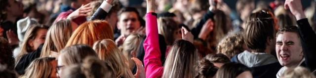 Svadbe bez prvog plesa i poljubaca, klabing samo uz rezervaciju i merenje temperature - kako će izgledati život u Srbiji od leta