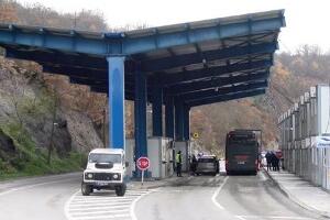Петковић: Курти покушава да изазове нову кризу задржавајући возила са КМ ознакама