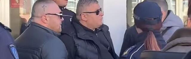 Napadao građane i Kokanovića na zboru u Loznici, slikao se u Ćacilendu, sada hara Kosjerićem (FOTO, VIDEO)