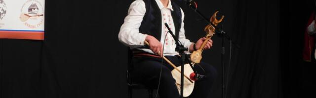 MLADOST ČUVA SRPSKE GUSLE Održan 14. Savezni festival mladih srpskih guslara u Loznici (FOTO)