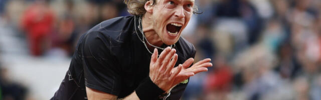 "LUDE" RUSKE GLAVE Rubljov otkrio kroz šta prolazi sa legendarnim teniserom