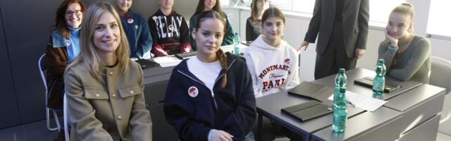 Učenici iz Smederevske Palanke promovišu bezbedno ponašanje na internetu