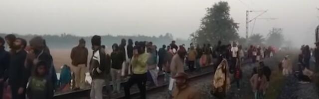 Воз усмртио осам слонова, једна особа повређена