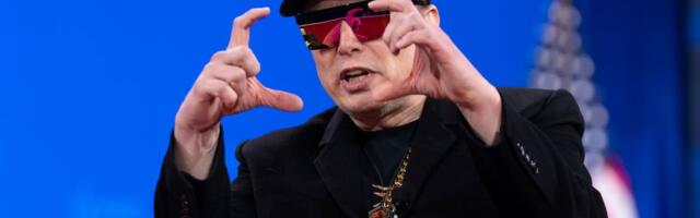 Ilon Mask postao prvi čovek u istoriji sa bogatstvom većim od 800 milijardi dolara