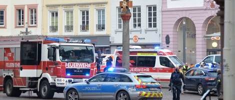 Automobil u Trieru uletio među pješake, dvije žrtve
