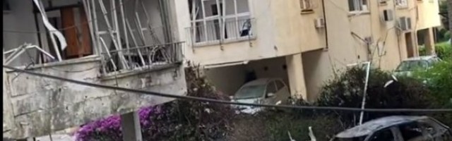 LEDI KRV U VENAMA! Fudbaler pokazao snimak razorenog stana posle napada Hamasa na Izrael! /VIDEO/