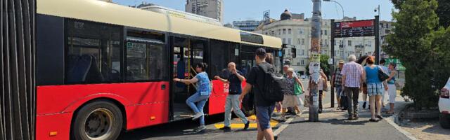 Na liniji 50 žena ispala iz autobusa, prevezena u Urgentni centar: Sindikati traže istragu i bolje tehničke uslove u autobusima