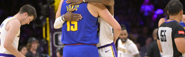 Kakve reči Lebrona o Jokiću: Nikada nisam igrao protiv tako dominantnog igrača (VIDEO)