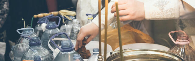 U ČEMU JE RAZLIKA IZMEĐU KRSTOVDANSKE I BOGOJAVLJENSKE VODICE I KAKO SE ONE KORISTE: Oci Crkve razrešili sve dileme