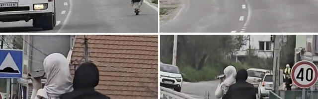 Uznemirujući snimak iz Novog Pazara: dve devojke na trotinetu, jedna vozi i drži telefon