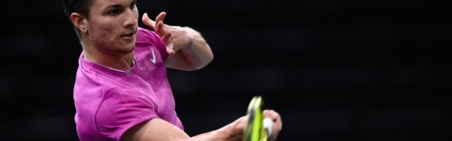 Kecmanović za manje od dva sata do druge runde