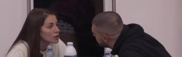 IMAM TRAUME KAD TE VIDIM.. Dalila napravila Dejanu LJUBOMORNU SCENU zbog jakne koju mi je poslao David, HOĆE DA JE ZAPALI! (VIDEO)