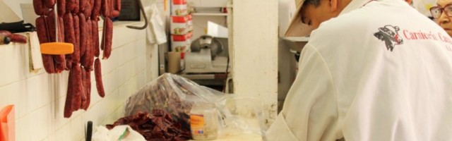 Korona udarila i na mesare: Smanjena potražnja, turizam umro, a o proslavama se ni ne govori