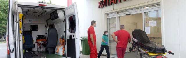 Nagoveštaji, najave i čupanje korova