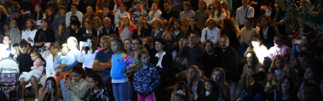 Nedeljnik “Vreme“ o prestonici kulture: Čačak – grad murala, Sonje Savić, Nadežde Petrović…