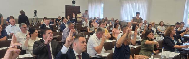 Održana konstitutivna sednica novog saziva Skupštine opštine Gornji Milanovac - izabran predsednik SO Lazar Nikolić