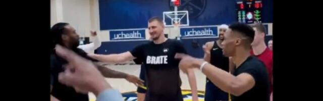 Jokiću saigrači pevali rođendansku pesmu, Denver podelio snimak (VIDEO)