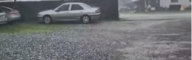 Kataklizmični prizori: Nevreme se sručilo na Srbiju (VIDEO)
