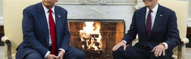 TRAMP UKIDA SVE ŠTO JE BAJDEN POTPISAO: Svaki dokument se ukida i više nema nikakvu snagu ni efekat