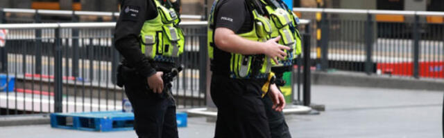 Карнс: Велика Британија убрзано развија планове за припрему земље за могући рат