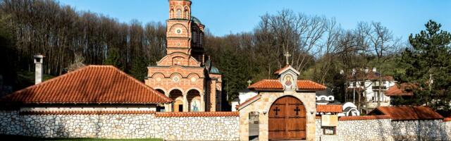 Na mestu razbijenog krčaga ugledala je Bogorodicu: Upravo tu kasnije niče i ovaj čuveni srpski manastir