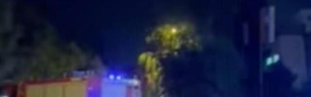 POŽAR U SOLITERU NA VOŽDOVCU! Otkriveno šta se zapallo!