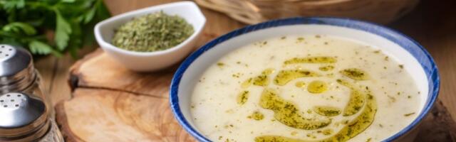 Brzo "jelo na kašiku": Bela čorba za 20 minuta