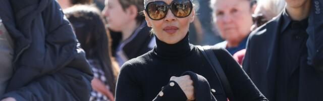 Naša pevačica 8 meseci u emotivnoj vezi sa muškarcem kog nije ni upoznala: “On nije iluzija, rodiću mu dete”