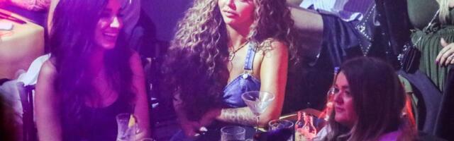 Pevačica prevremeno rodila bliznakinje, a onda je čula najstrašniju vest: "Uradila  sam ono što nijedna majka ne bi trebalo"