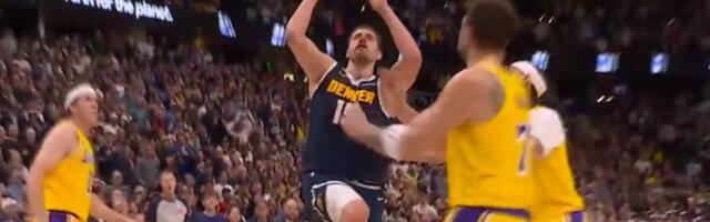 Pogledajte kako je Nikola Jokić košem preko Luke Dončića doneo pobedu Denveru protiv Lejkersa