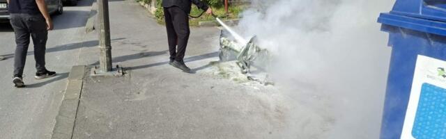 Drama usred dana: Svi snimaju, a on sav beo (VIDEO)