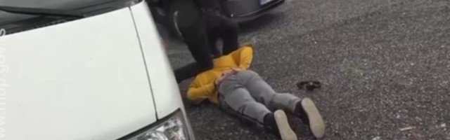 UHAPŠEN RAZBOJNIK SA VOŽDOVCA! Simulirajuči da nosi pištolj, iz trafike u Kumodraškoj ulici OTEO NOVAC I CIGARETE