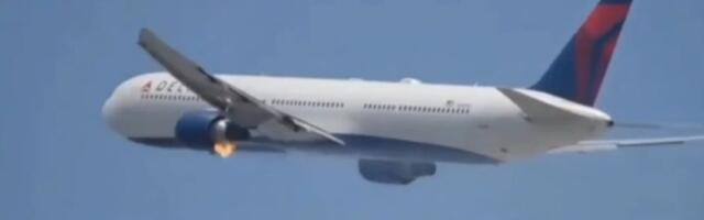 DRAMA NA NEBU Zapalio se motor aviona (VIDEO)