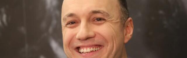 "Izvini, Bane, spot je dosadan!" Mojićević odgovorio pratiocu: "Ja hoću baš ovo!"