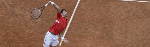 (UŽIVO) ĐOKOVIĆ - SANOGO Novakova subotnja drama dostiže vrhunac u borbi za rimsko finale! Rafael Nadal tamo već čeka