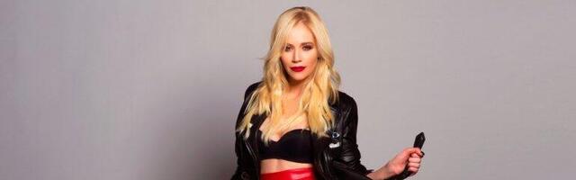 JELENA ROZGA SE BORI SA BOLEŠĆU! Pevačica zbog OBOLJENJA promenila život iz korena!