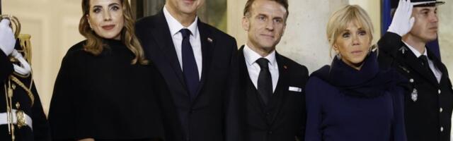 Makron i Plenković potpisali u Parizu: Hrvatska od Francuske kupuje haubice 155 mm i unapređuje Rafale