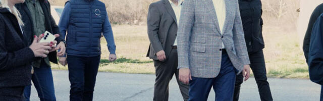 Вучић најавио да ће гориво у Србији остати међу најповољнијим у региону