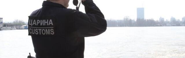 KONTROLOM BRODA CARINICI OTKRILI TEŠKU PREVARU! U brodskom rezervoaru odmah su namirisali zoupotrebu (FOTO)!