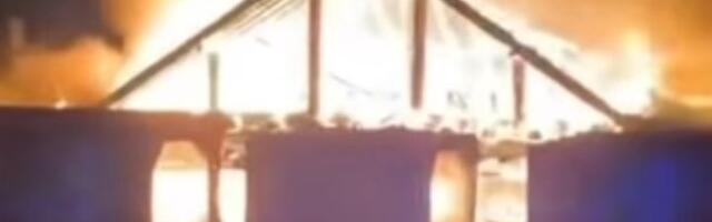 Na Kosmaju izgoreo restoran bivšeg fudbalera Zvezde (VIDEO, FOTO)