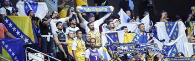 Срамно скандирање кошаркашима Србије (видео)