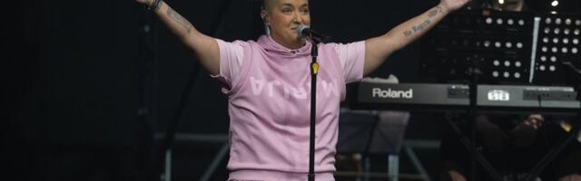 Dvorana u suzama: Marija Šerifović posvetila pesmu Halida Bešlića pokojnom ocu Rajku