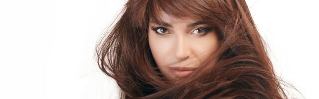 Čokoladna boja kose briše godine sa lica - zato je trenutno najtraženija u salonima