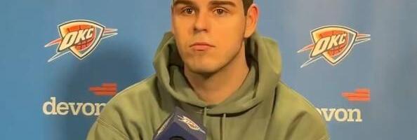 "BRINU O MENI JER SAM NAJMLAĐI" Nikola Topić oduševio sve! Pričao o Jokiću i Bogdanoviću, pa otkrio nepoznat detalj: Nema mnogo srpskih igrača u NBA ligi...