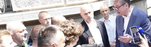 Deset minuta istine: Aplauz protestanata zakucao poslednji ekser u “politiku” obojene revolucije