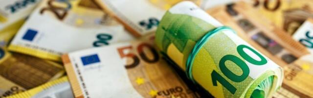 3 znaka čeka velika lova: Jul briše sve dugove - Kupaće se u parama