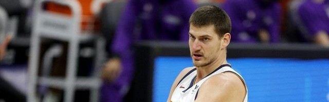 Ubrzan, okretan, nezaustavljiv: Jokić dominirao protiv Detroita (VIDEO)