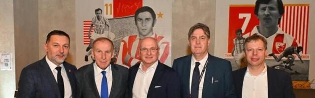 NESVAKIDAŠNjE! Evo šta su molili čelnici Fudbalskog saveza Austrije kad su došli na Marakanu