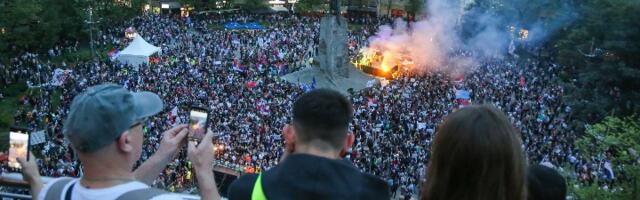 Evo koliko je ljudi bilo u Kraljevu na protestu "Pumpaj, pumpaj, Ibar vodo" (FOTO)